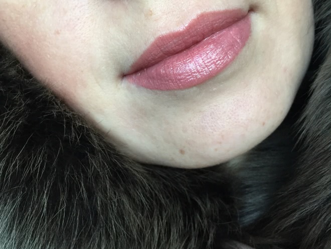 Комфорт с Питательной помадой Clarins Rouge Eclat Couleur Satin Soin Anti-Age №18 strawberry sorbet
