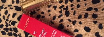 Комфорт с Питательной помадой Clarins Rouge Eclat Couleur Satin Soin Anti-Age №18 strawberry sorbet