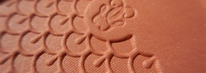 Одноцветные румяна Guerlain Rose Aux Joues #03 Peach Party