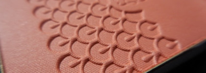 Одноцветные румяна Guerlain Rose Aux Joues #03 Peach Party
