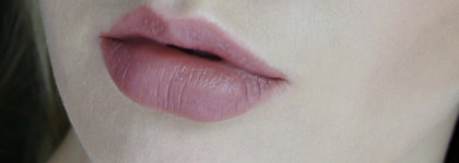 Charlotte Tilbury Matte Revolution Lipstick "Very Victoria"
