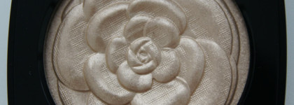 Chanel Camelia De Chanel Illuminating Powder