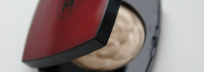 Chanel Camelia De Chanel Illuminating Powder