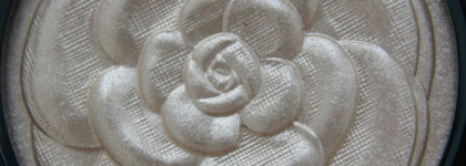 Chanel Camelia De Chanel Illuminating Powder