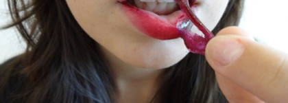 Рвал и метал: Cocoon Lip Stain от Cailyn оттенок Devilish Rose