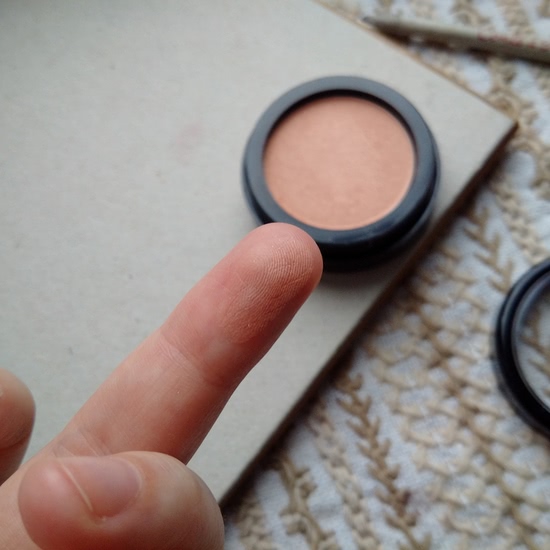 Inglot face blush в необычном оттенке 34