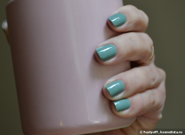 CND Vinylux Sage Scarf
