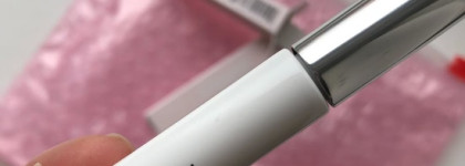 Glossier Boy Brow Grooming Pomade в оттенках Blond&Brown