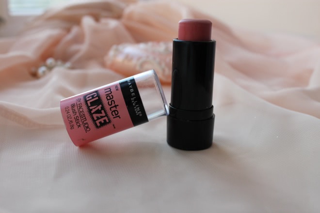 Нежный румянец благодаря Maybelline Master Glaze just pinched pink 10