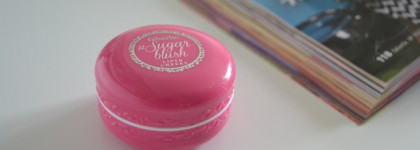 Оформляем щечки и губки с наливным средством для губ и щек Faberlic #Sugarblush, в оттенке 4750, "Ягодный десерт"