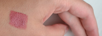 Губы от Armani: классический красный или повседневный розовый?