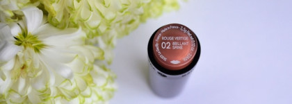 Сияющая губная помада "Виртуозный цвет" Rouge Vertige Brillant shine, Yves Rocher, оттенок 02