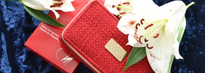 Лимитированное издание Clarins и Игоря Чапурина "Набор для праздничного макияжа" Palette de Maquillage by Chapurin