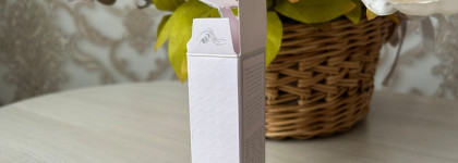 Цветущий букет в волосах с парфюмированным маслом для волос Dior Miss Dior hair oil