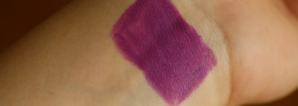 Герой на героине, героиня на героине. MAC Matte Lipstick Heroine