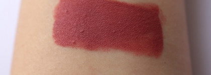 Wet'n'wild MegaLast Matte Lip Color "Rose-bud" Е904В, "In the Flesh" Е912С