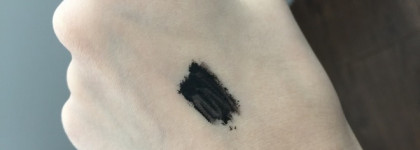 Тушь The Falsies Push Up Drama от Maybelline New York в оттенке насыщенный черный. Драмы не получилось