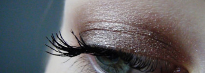 Maybelline NY Color Tattoo в оттенках № 35 On And on Bronze и № 87 Mauve Crush