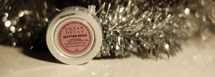 Urban Decay Moondust Eyeshadow в оттенках Glitter Rock и Solstice