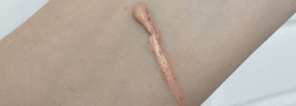 Эффект сияющей кожи ребенка с Guerlain Meteorites Baby Glow 02 Clair