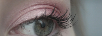 Нежность во взгляде с Maybelline Color Tattoo №45 и №65