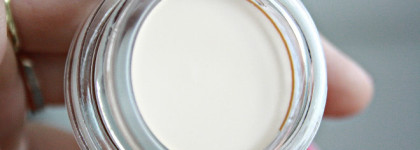 Essence 2 in 1 Eyeshadow & Primer