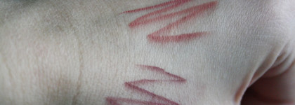 Essence Soft Contouring Lipliner