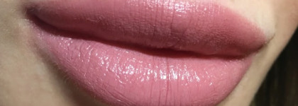 Две розово-лиловые помады - Artdeco Lip Passion Smooth Touch Lipstick 35 и Essence Longlasting Lipstick Nude 03 Come Naturally