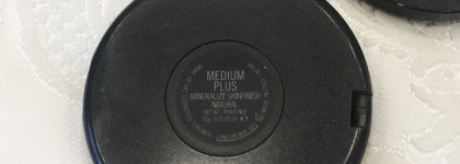 Пудра для эффекта "своя кожа, только лучше" Mac Mineralize Skinfinish Natural