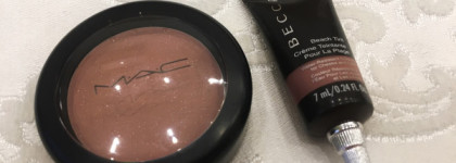 Косметичка на отдых. Как сделать так, чтобы косметика занимала минимум места в багаже, а макияж - минимум времени