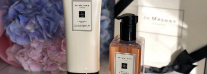 Jo Malone : Очищающий гель-скраб для тела Pomegranate Noir и Гель для душа Mimosa & Cardomom