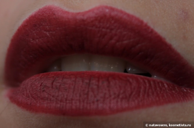 Косметический шок с TF liner & shadow в оттенках #108 Magenta, #124 Cabernet, #119 Red