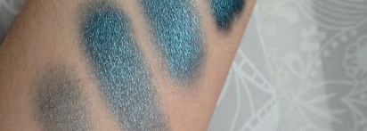 Catrice liquid metal eyeshadow 060 Petrol Pan
