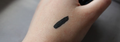 Essence Liquid Eyeliner waterprof black