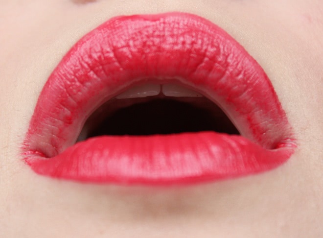 Catrice Velvet Matt Lip Cream 060 Redvolution