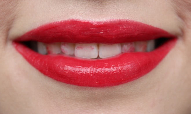 Catrice Velvet Matt Lip Cream 060 Redvolution