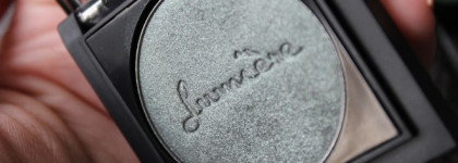 Карандаш Catrice Velvet Matt Smokey Eyes Pencil 010 Please, Mauve Black! Тени Catrice Prêt-à-Lumière Longlasting Eyeshadow 080 Mon Glamour, Кисть Catrice Duo Eyeshadow Brush