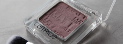 Catrice Absolute Eye Colour Mono 990 Don't  Cry For Me Aubergina