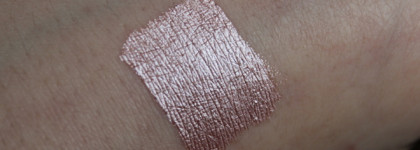 Catrice Liquid Metal Longlasting Cream Eyeshadow 030 Daily Dose Of Rose, Liquid Lip Powder - Metal Matt 020 Frame Of Roses