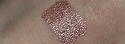 Catrice Liquid Metal Longlasting Cream Eyeshadow 030 Daily Dose Of Rose, Liquid Lip Powder - Metal Matt 020 Frame Of Roses