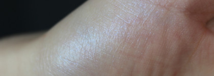 Essence Prismatic Hololighter Stick 10 Be Unique Be a Unicorn, Metal Chrome Blush 10 My Name is Gold Rose Gold