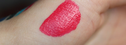 Essence Vibrant Shock Lip Paint 04 Twisted Sister, Essence Long lasting Eye Pensil 09, 12, 17, 28