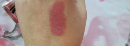 Бюджетный способ себя порадовать - увлажняющая помада Maybelline Hydra Extreme №721 Бежевый розовый