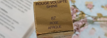 Безумно комфортная помада для губ YSL Rouge Volupte Shine № 87 Rose Afrique