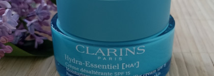 Дневной и ночной увлажняющий кремы из обновлённой линейки Hydra-Essentiel от Clarins