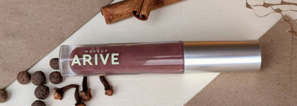 Всё не так с блеском для губ Arive Makeup Comfort Shine Lip Gloss в оттенке 10 Mild Surprise