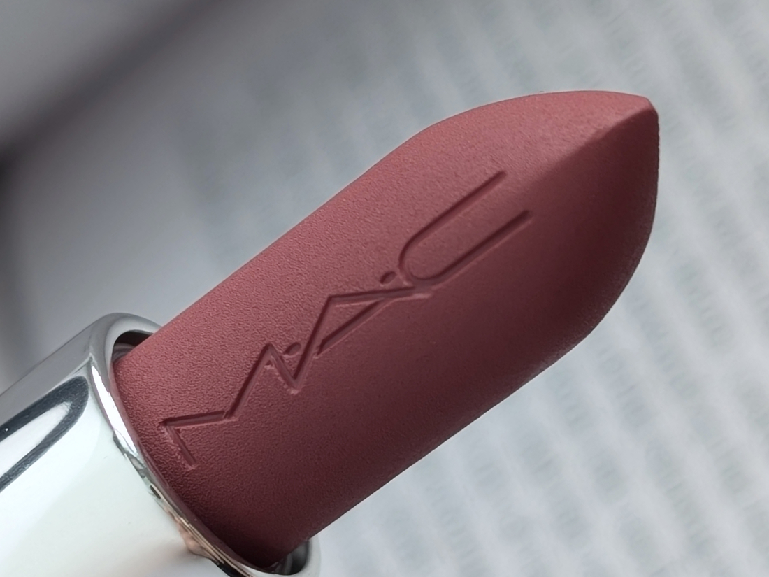 MAC MACximal Matte Lipstick 650 Soar
