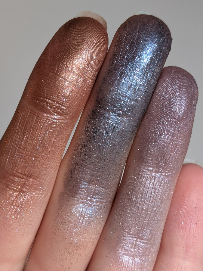Bodyography Glitter Pigment Mood, Spectra, Comet, дневной свет
