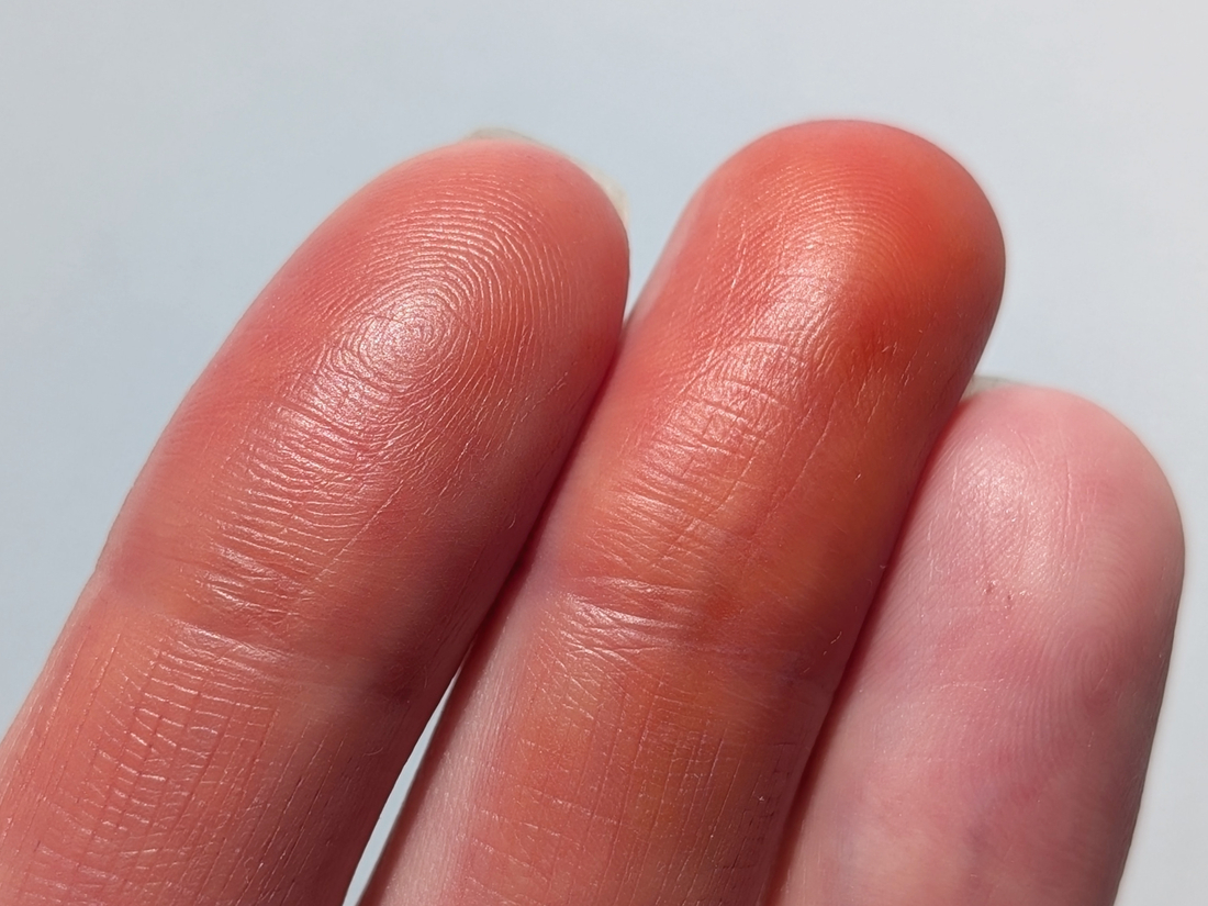 Chupa Chups Blueberry Yogurt, тинт, дневной свет