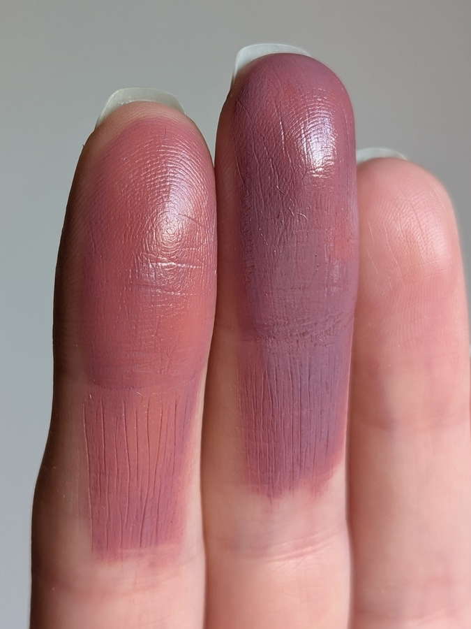 Chupa Chups Blueberry Yogurt, дневной свет